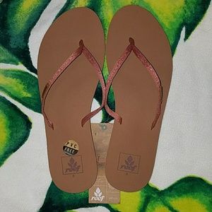 Reef Slim Ginger Sandals